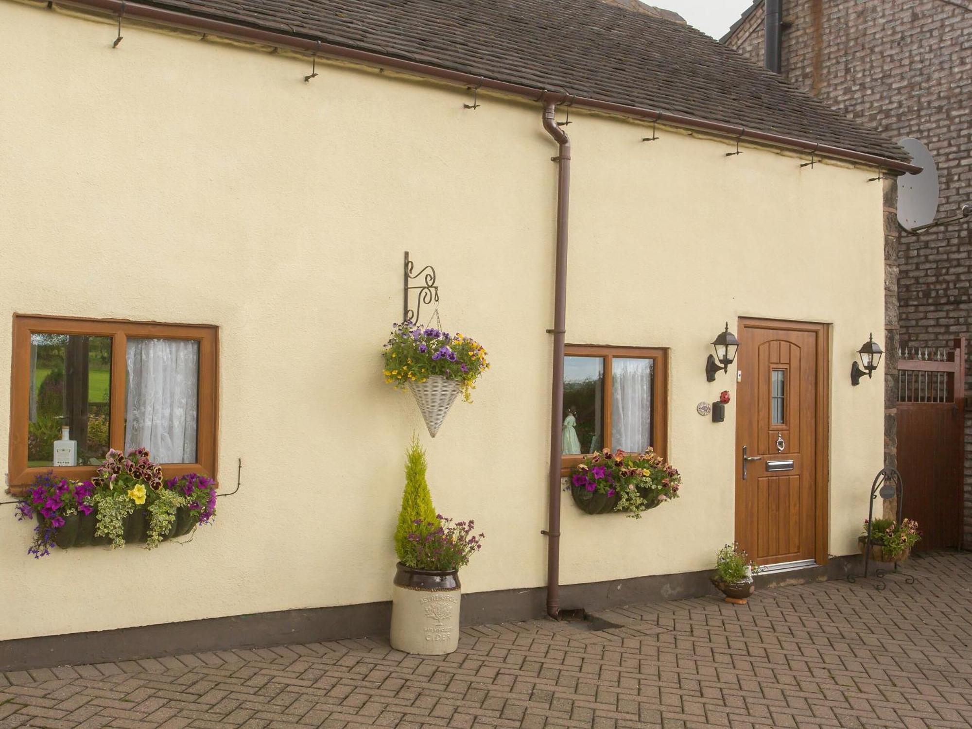 Hippos Rest Vila Mow Cop Exterior foto